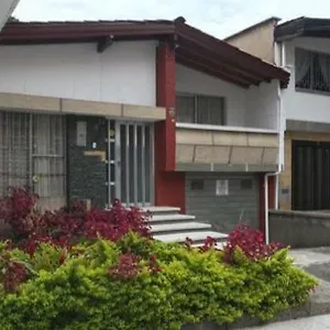 https://big-house.colombiamedellinhotels.com